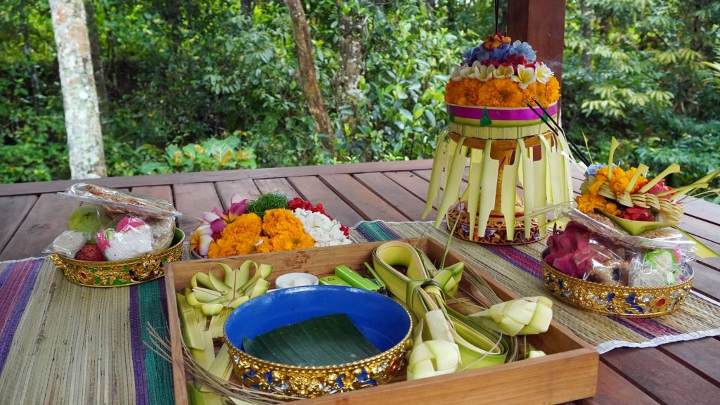 Balinese Heritage Experience: Offerings, Dance, & Music Workshop with Tea Time